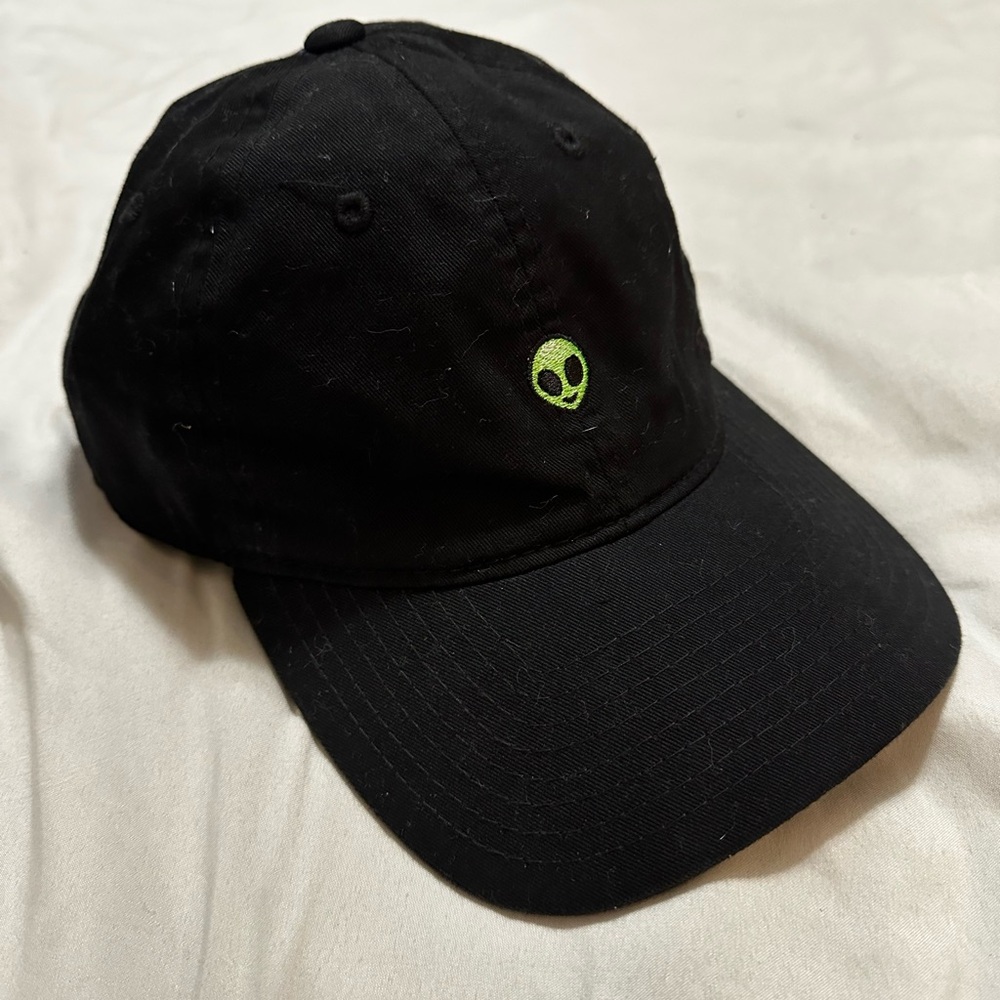 LOT Baseball Cap with Alien, The Hundreds, Golden State